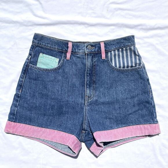 Vintage GUE$$ Originals Blue Jean Denim Shorts Womens 27 Pastel Guess - Picture 2 of 6